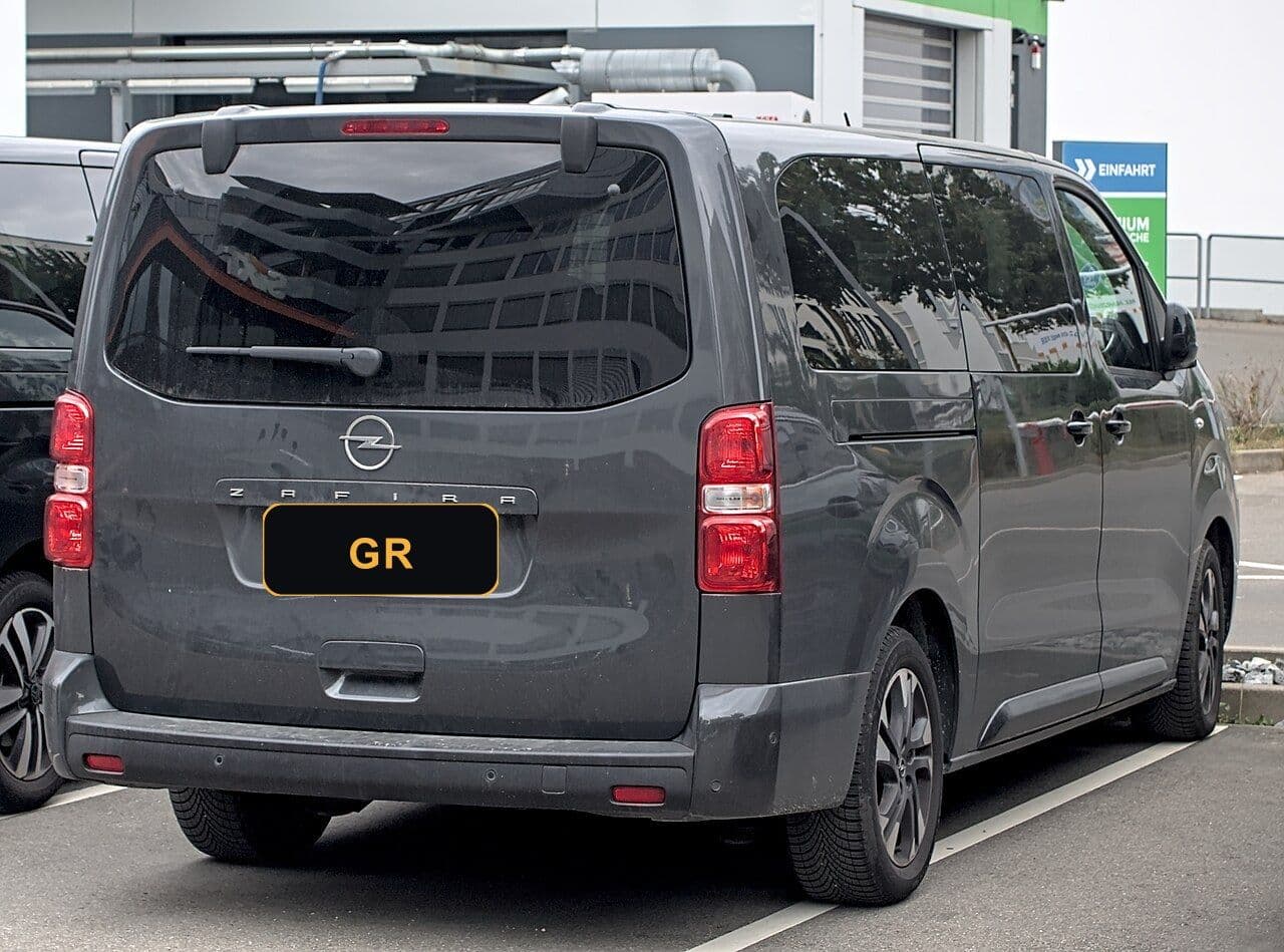 Opel Zafira Life 2023 Siyah 2